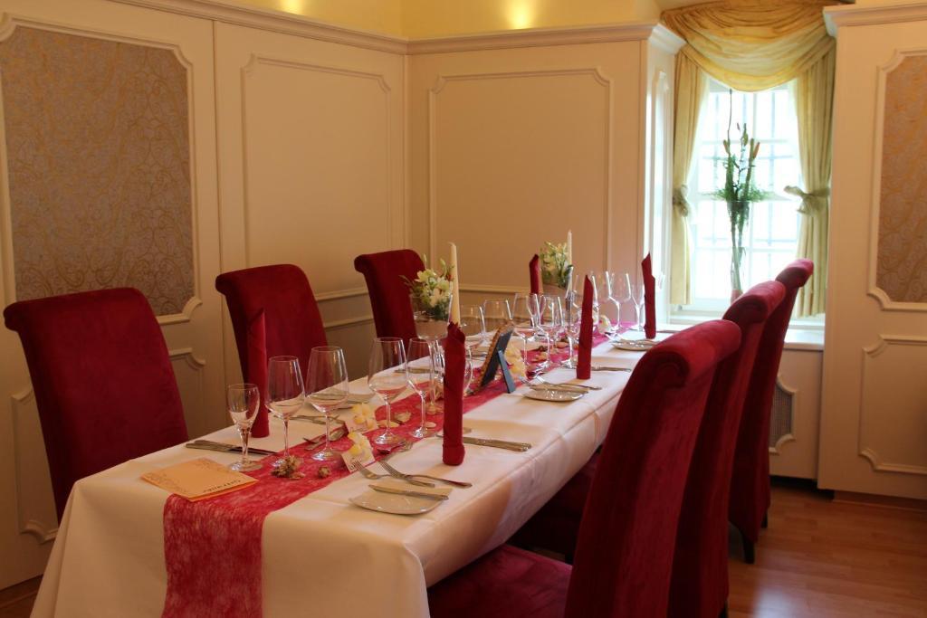 Schlosshotel ฮิชฮอร์น ภายนอก รูปภาพ
